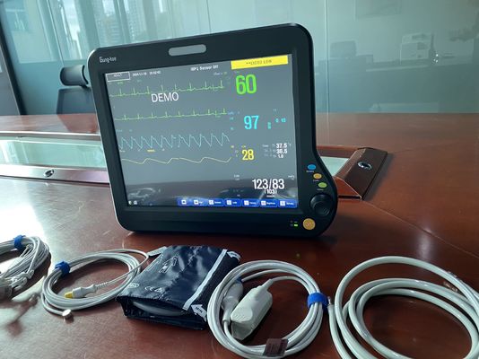 Monitor portatili multiparametro da 15 pollici con compatibilità HL7, usb dataoutput, VGA, chiamate infermiere e segnali vitali