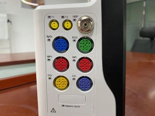Monitor portatile per pazienti cardiopatici neonati per l'ambulanza in terapia intensiva
