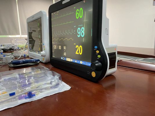 Medical Multipara ICU Cardiac Monitor Multi Lingua Con Touch Screen
