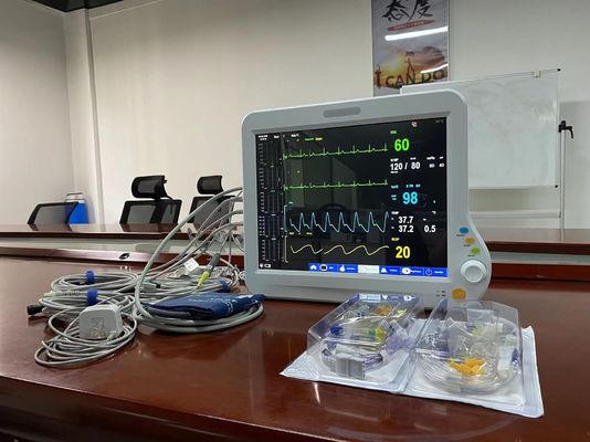 6 Parametri ICU Cardiac Monitor Portable For Monitoring ECG NIBP SPO2