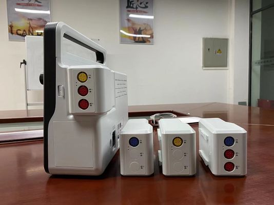 Macchina di monitoraggio cardiaco multilingue con ECG NIBP SPO2 2Temp PR HR