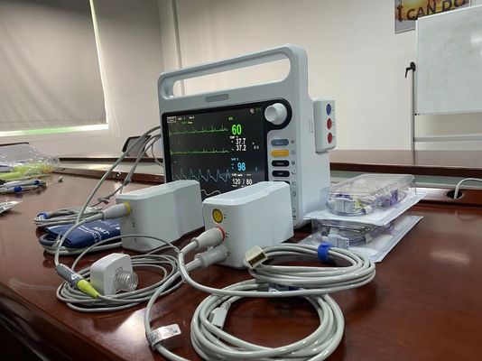 8 lingue Monitor portatile del paziente 15 pollici TFT LCD Screen ICU Monitor cardiaco