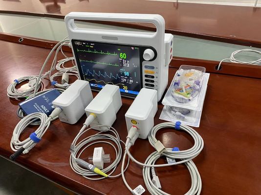 Equipaggiamento modulare per il monitoraggio dei pazienti ospedalieri multilingue con ECG NIBP SPO2