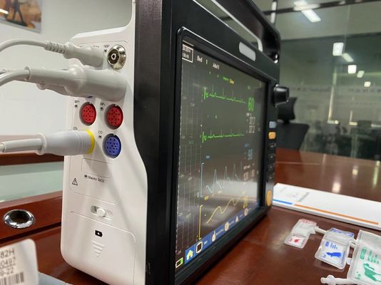 Monitore multilingue veterinario multiparametrico con ECG NIBP SPO2 2Temp