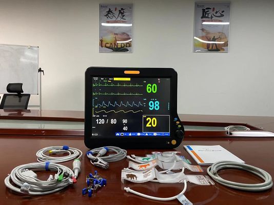 Monitor multilingue veterinario multiparametro da 15 pollici con EtCO2 CMS touch