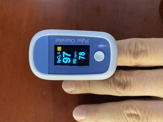 SPO2 ossimetro di impulso della punta delle dita del monitoraggio OLED con esposizione variopinta, monitor dell'ossigeno del sangue