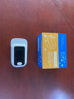 Monitor portatile dell'ossigeno del sangue del monitor dell'ossigeno del sangue degli ossimetri di impulso del sangue dell'ossimetro di impulso della punta delle dita di OLED